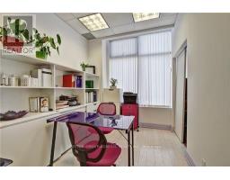 208 10376 Yonge Street, Richmond Hill, ON L4C3B8 Photo 8