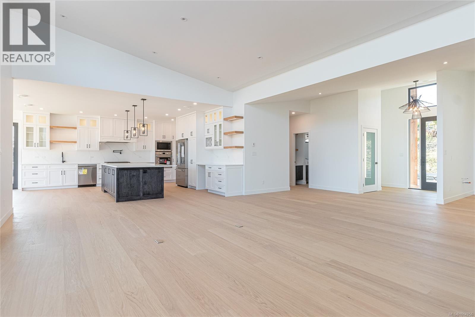 10928 Grandview Rd, Saltair