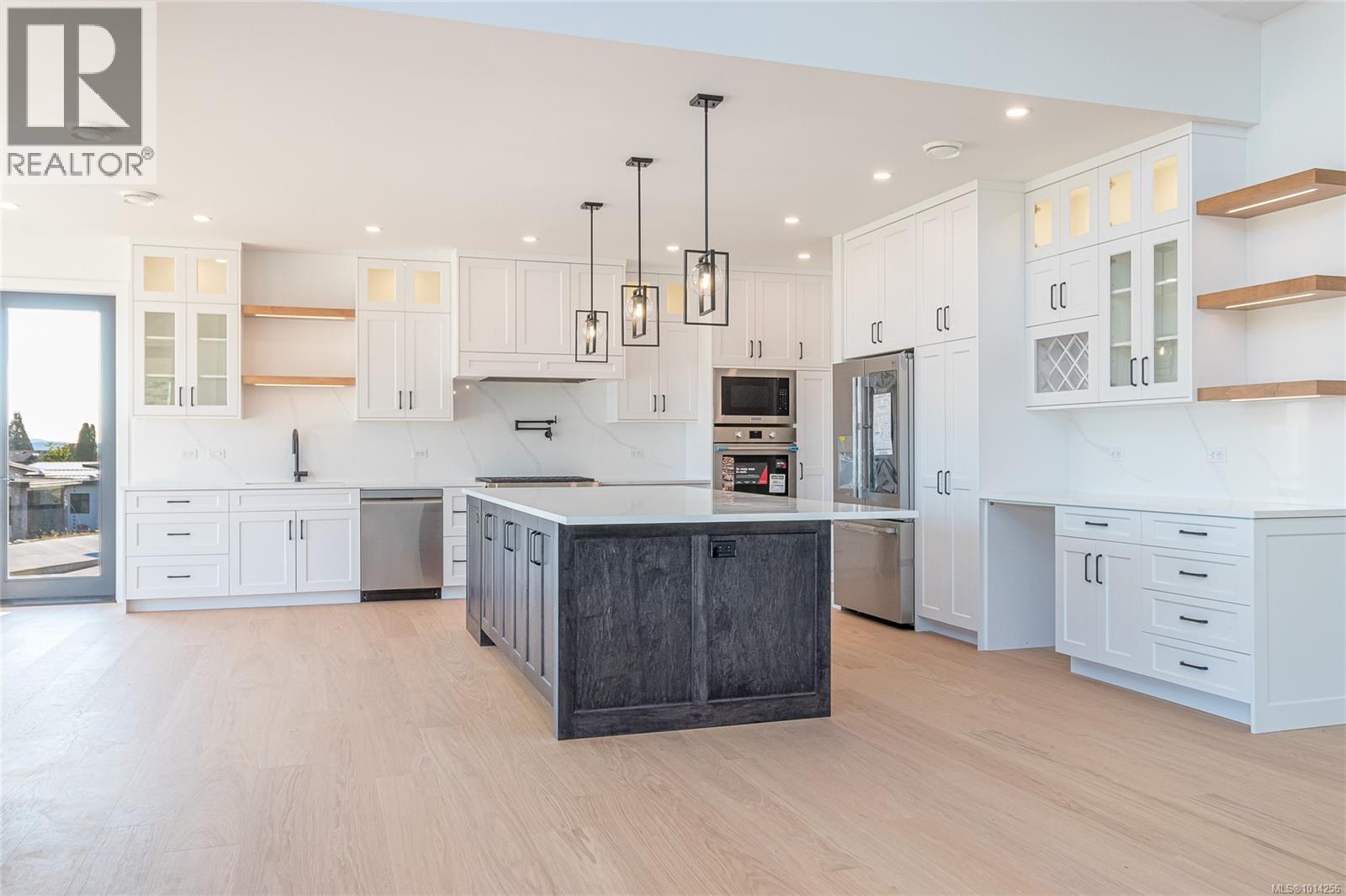 10928 Grandview Rd, Saltair