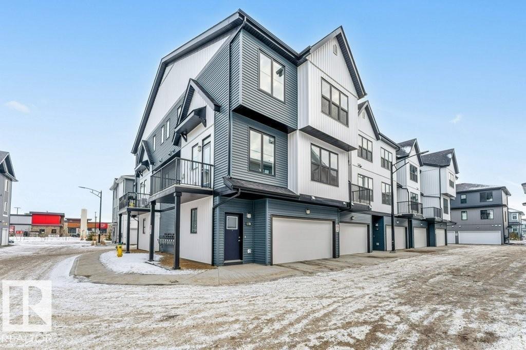 #70 6905 25 AV SW SW