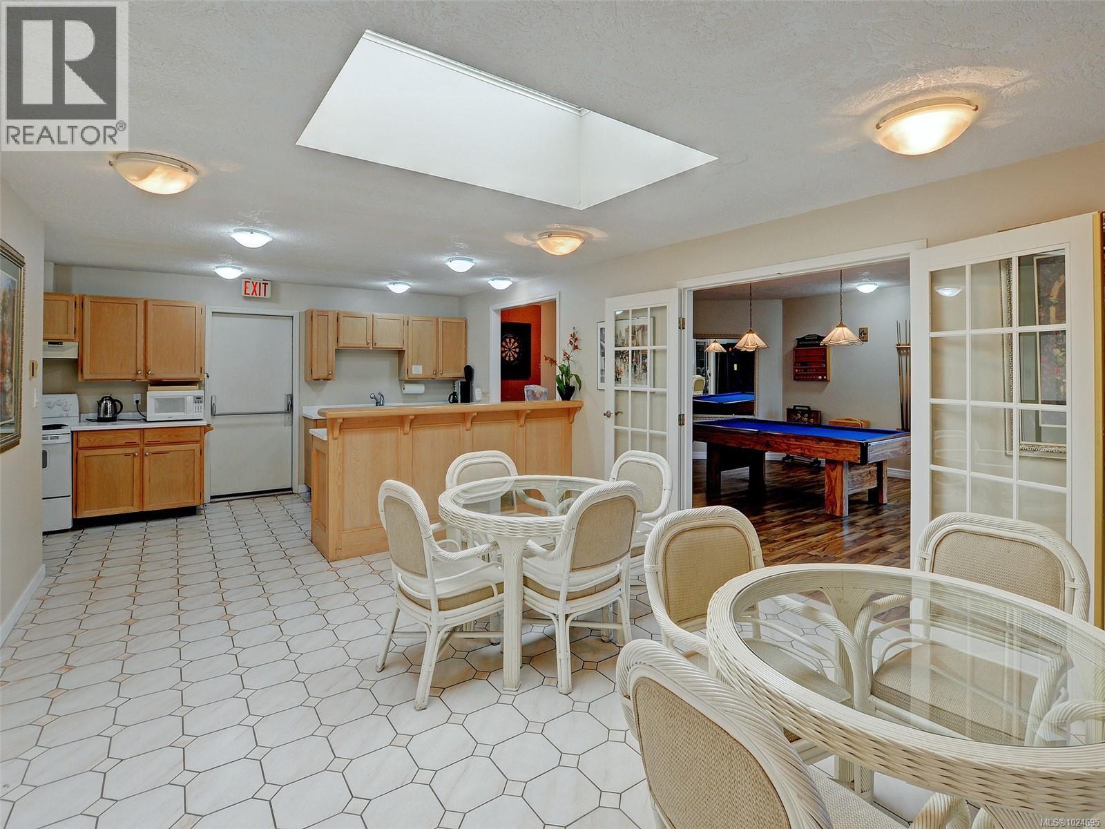 31 901 Kentwood Lane, Saanich