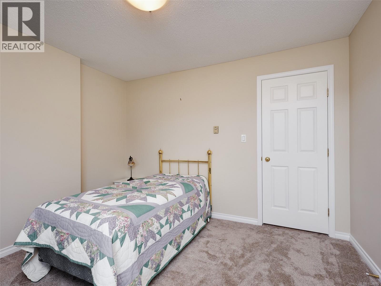 31 901 Kentwood Lane, Saanich