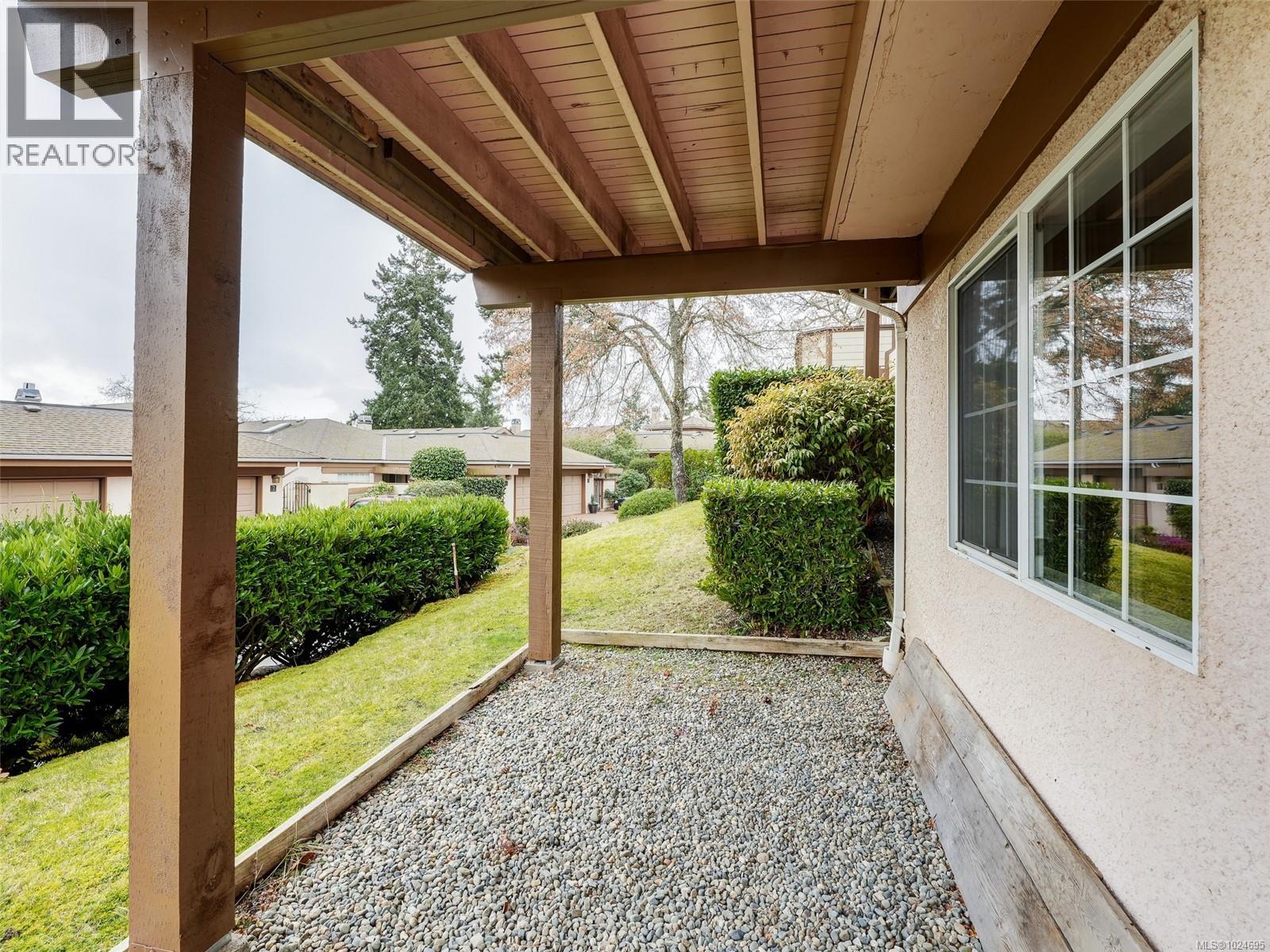 31 901 Kentwood Lane, Saanich