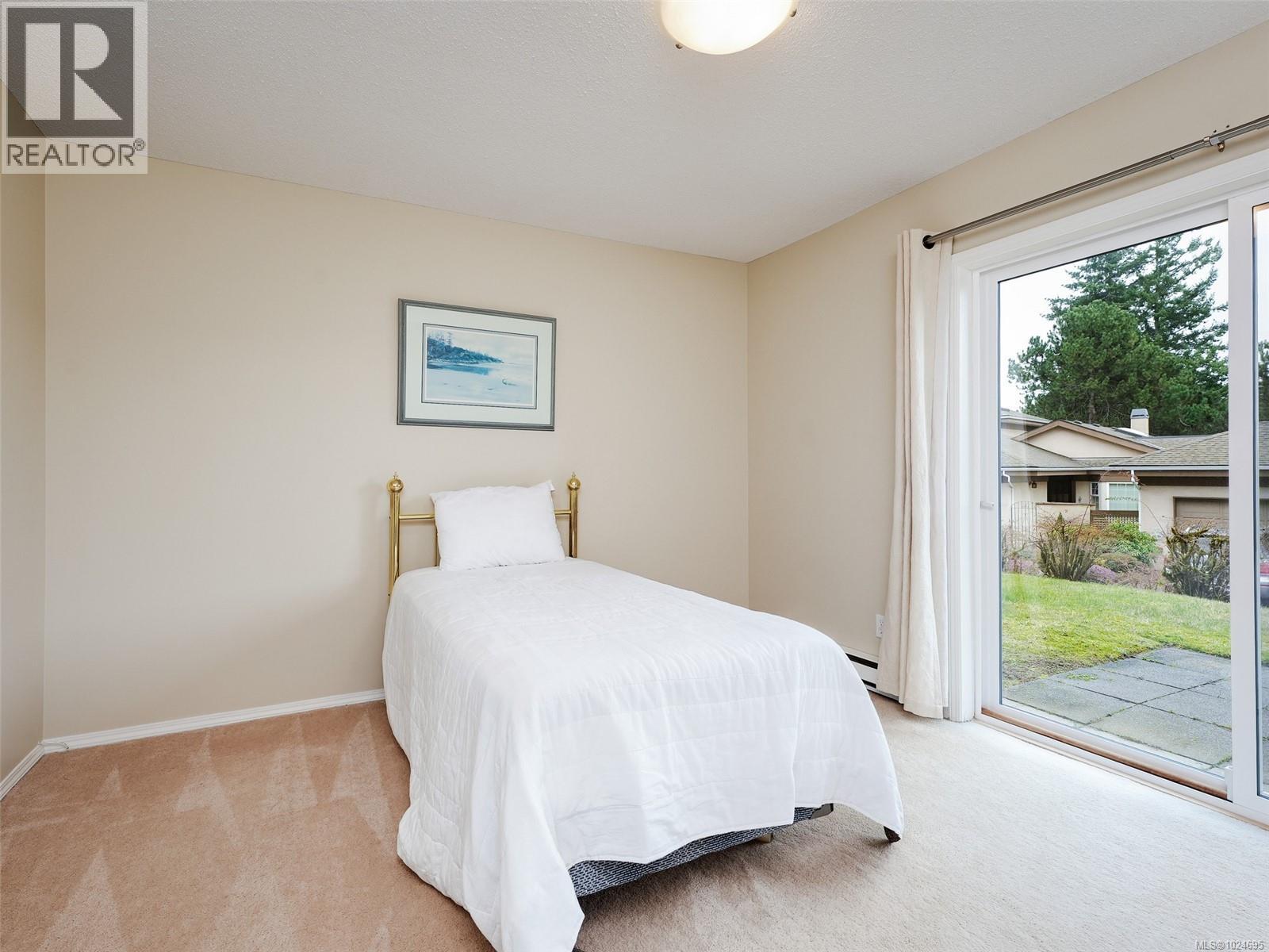 31 901 Kentwood Lane, Saanich