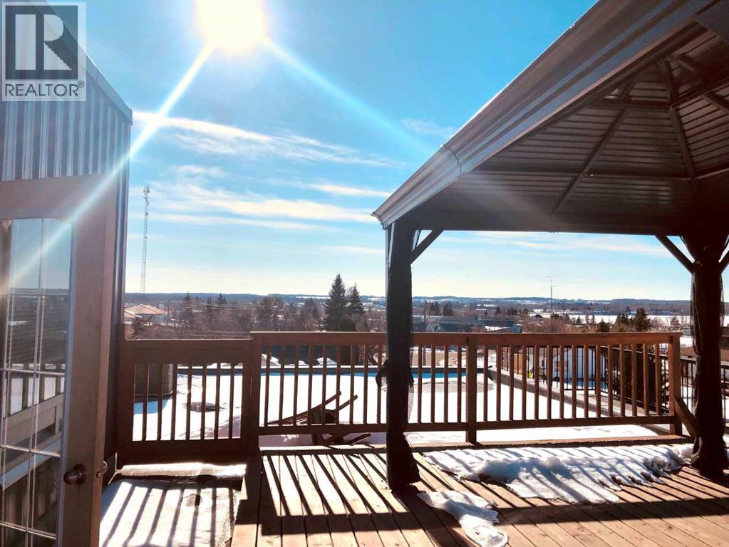 10117 102, Lac La Biche