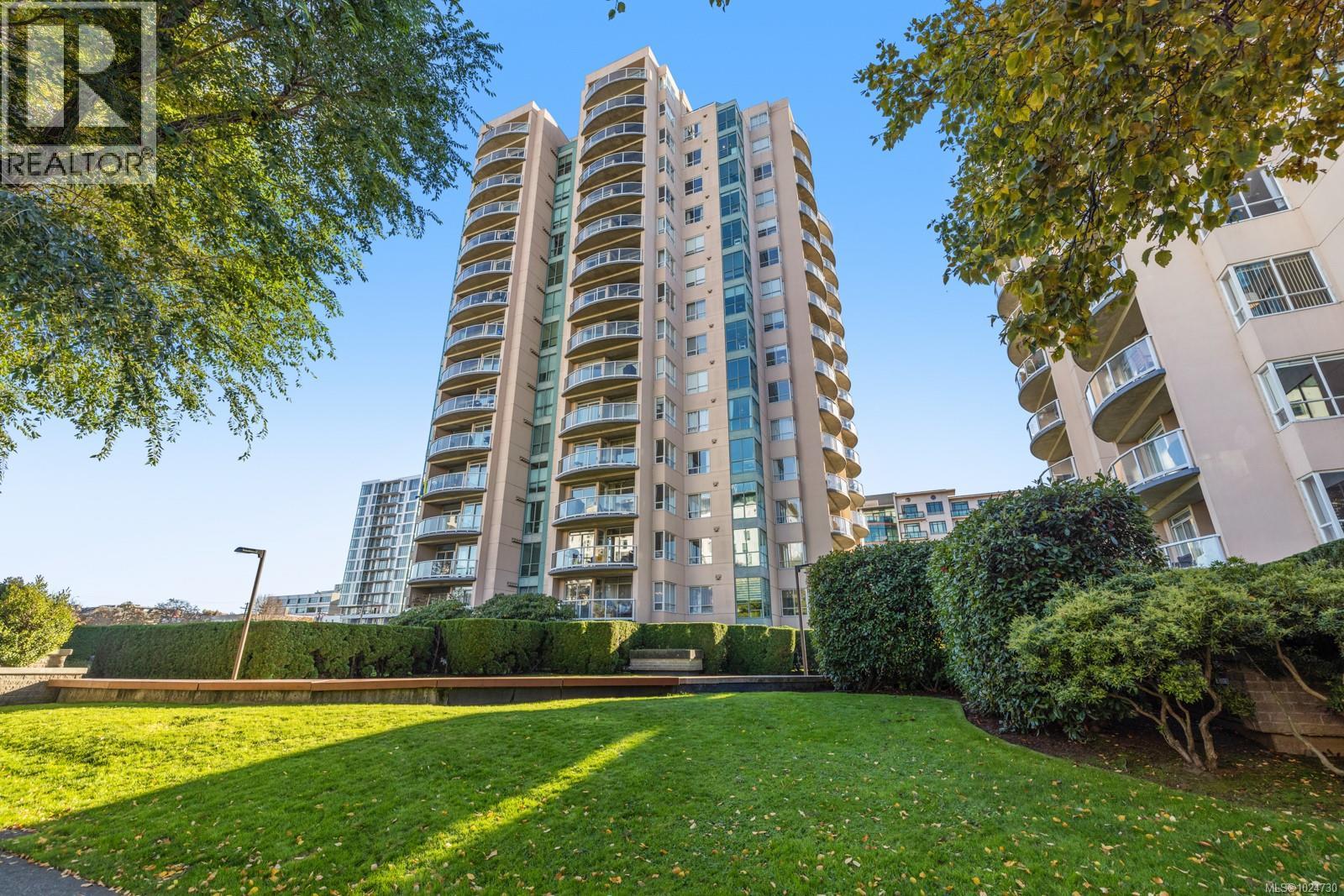 #305 1020 VIEW ST - 14