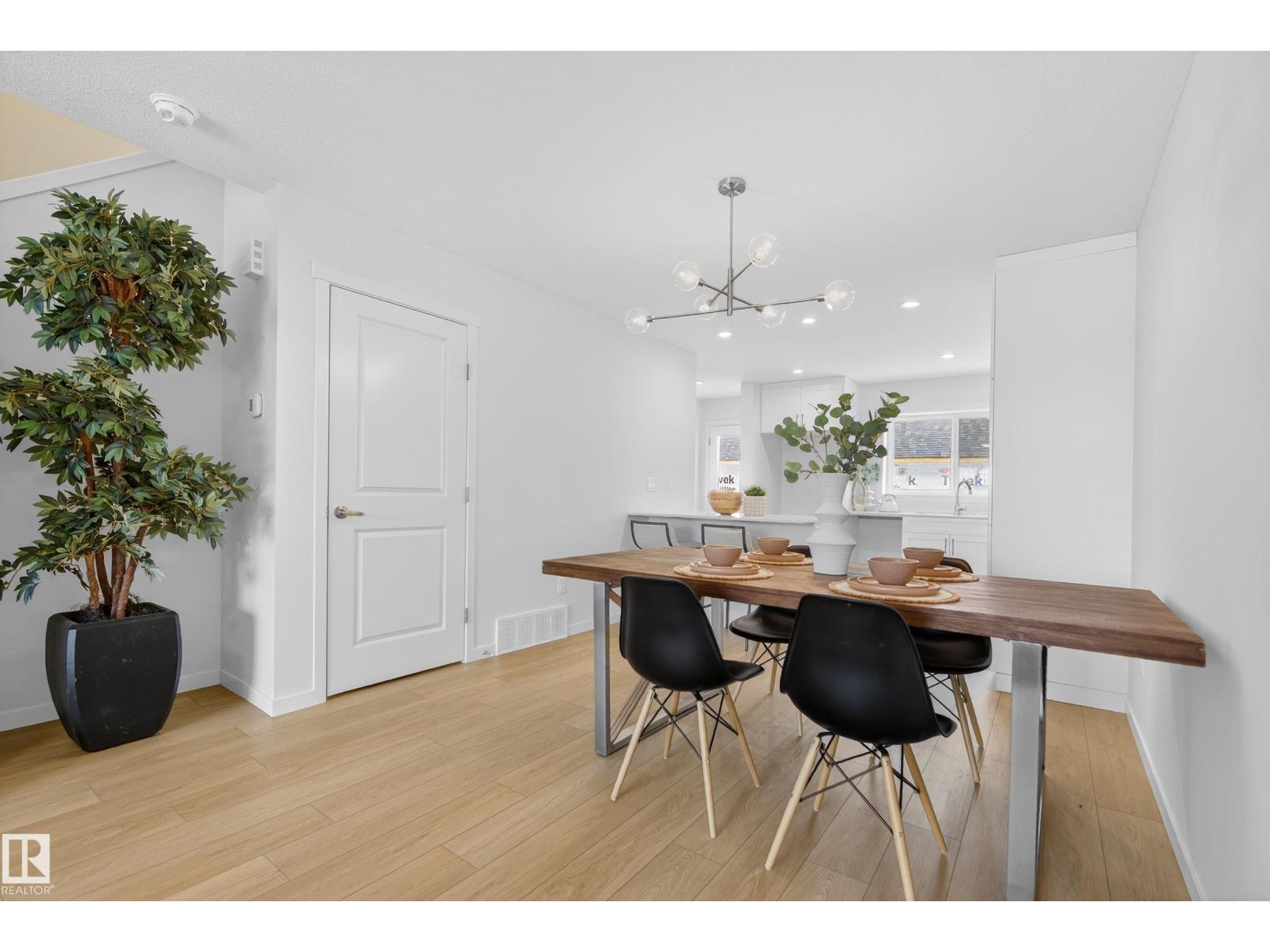 34 BROUGHAM, Ardrossan