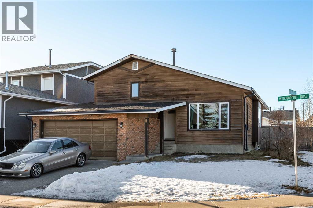 Single Family House 4 Level for Sale in  Woodborough Road SW Woodbine Calgary 