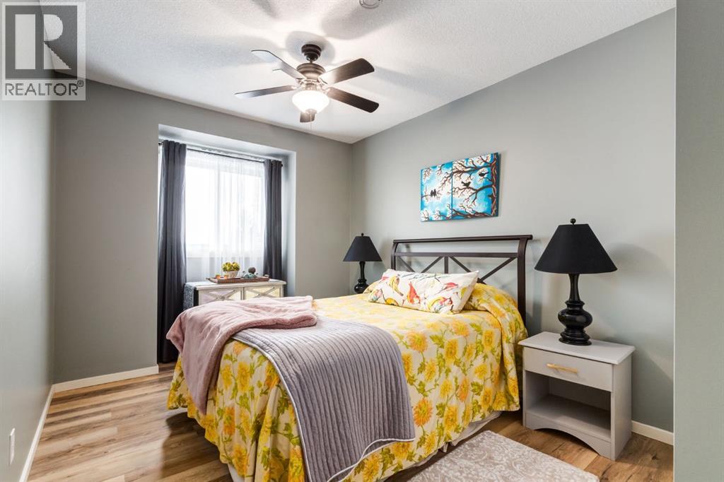 Single Family House for Sale in  Millview Place SW Millrise Calgary 