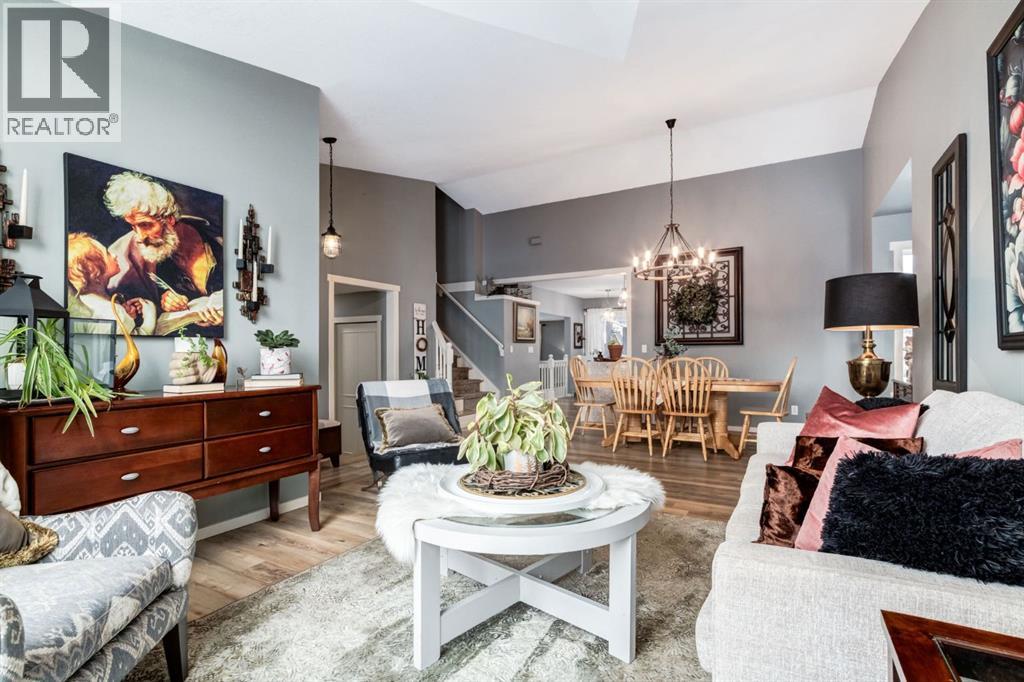 Single Family House for Sale in  Millview Place SW Millrise Calgary 