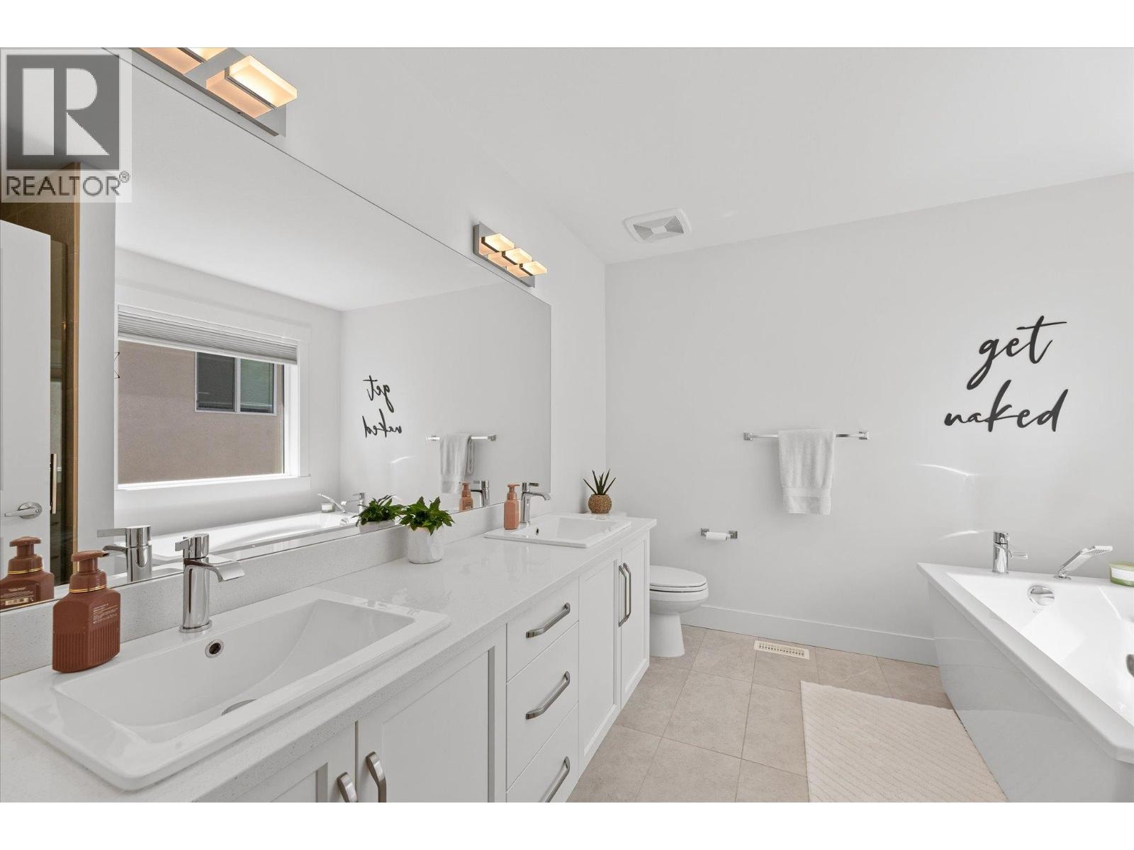  3074 Riesling Way, West Kelowna