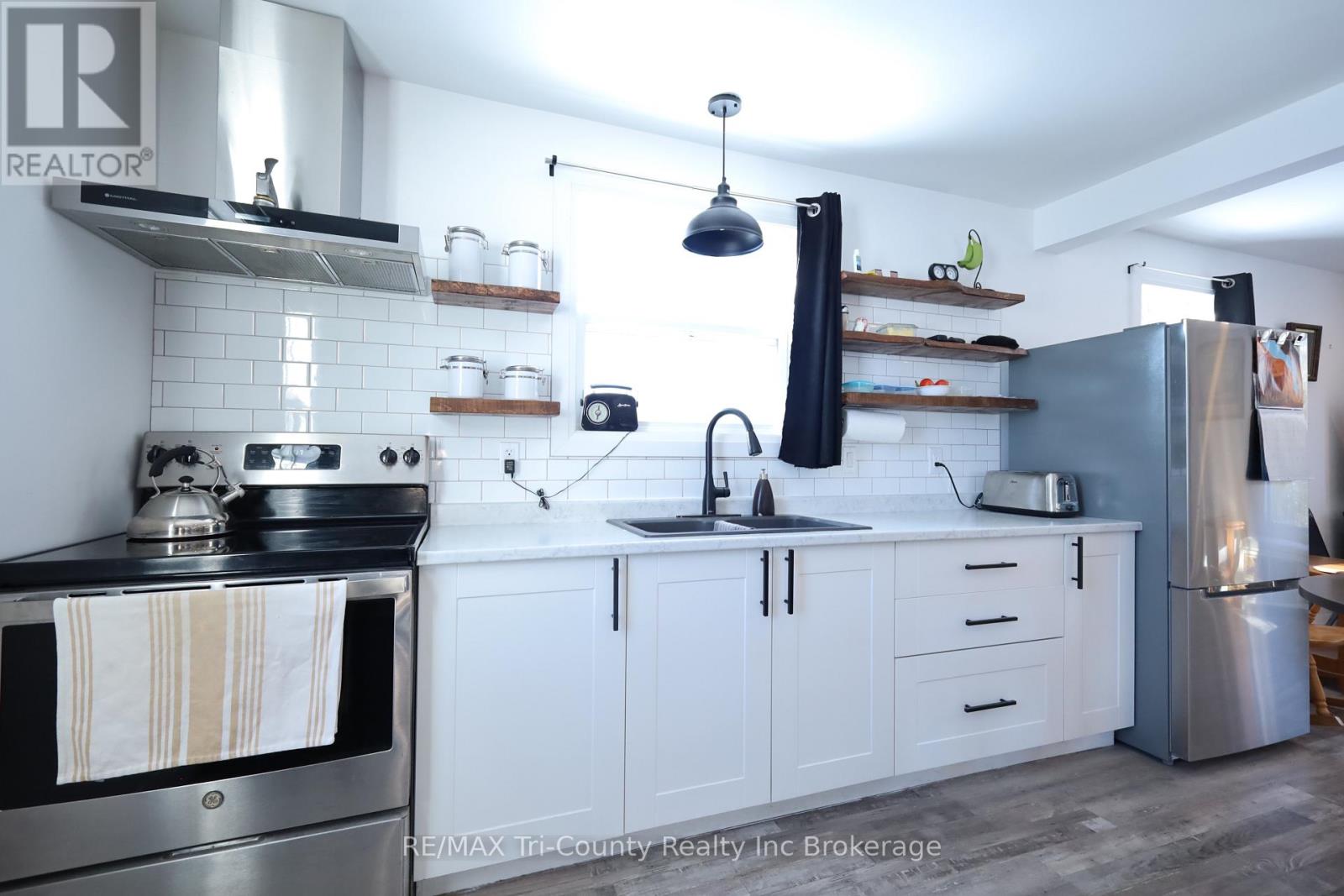 564 5TH CONCESSION ENR ROAD - Photo 4 of 47, Norfolk, Ontario