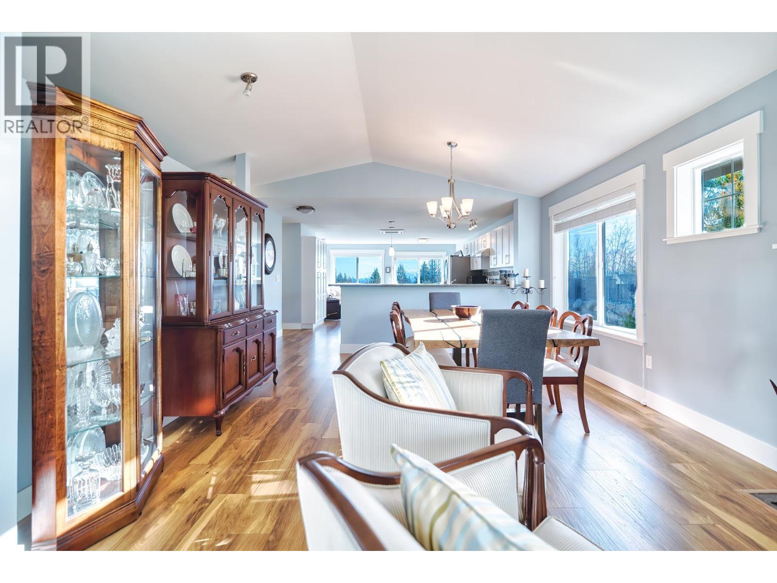 6263 APOLLO ROAD, Sechelt