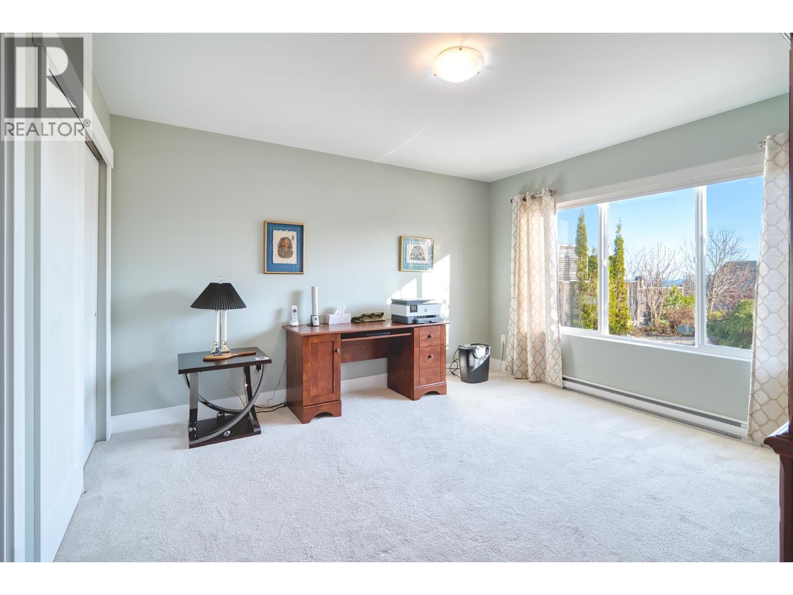 6263 APOLLO ROAD, Sechelt