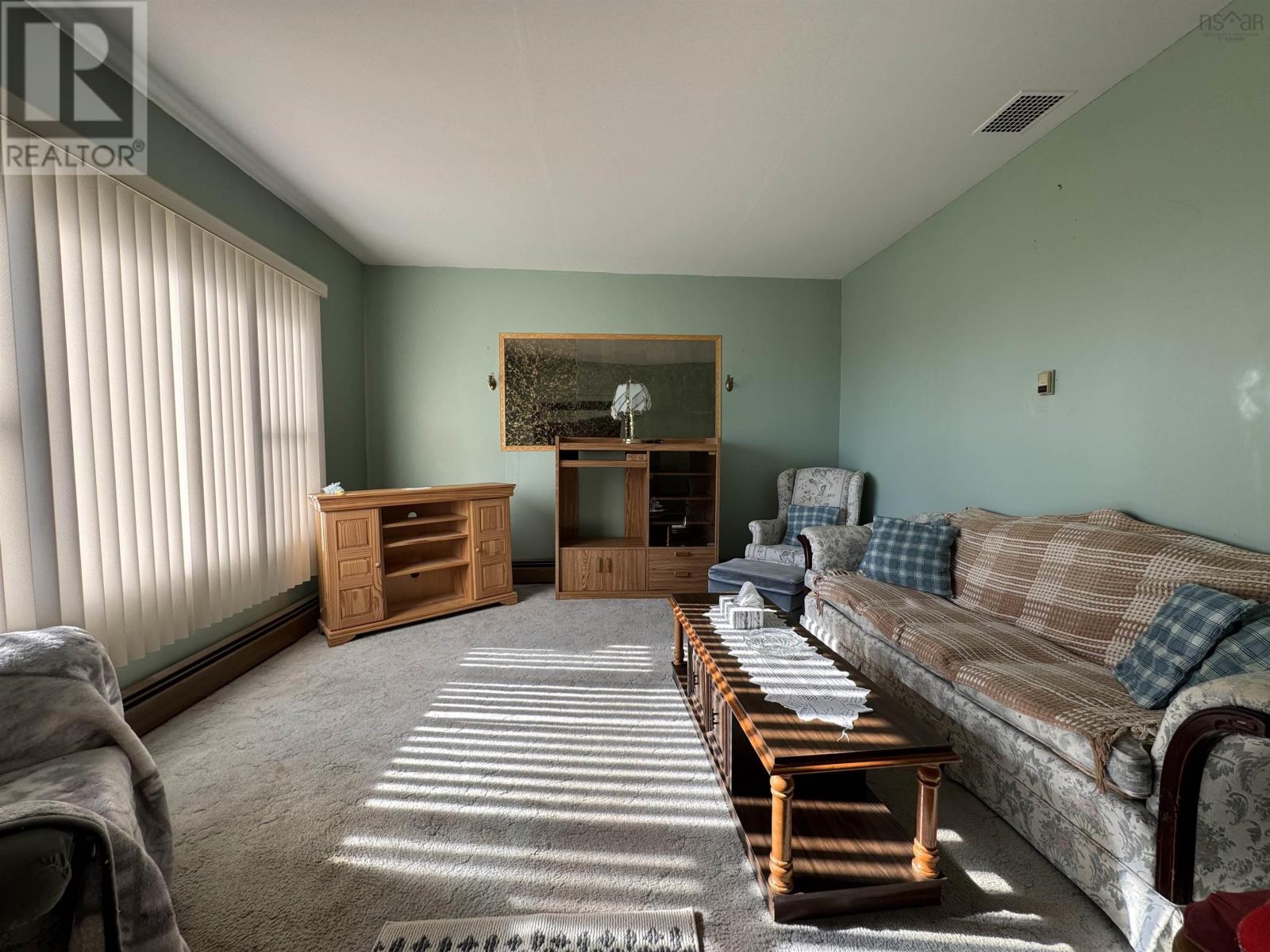 Property 2 of 15 of 37 Kent Street