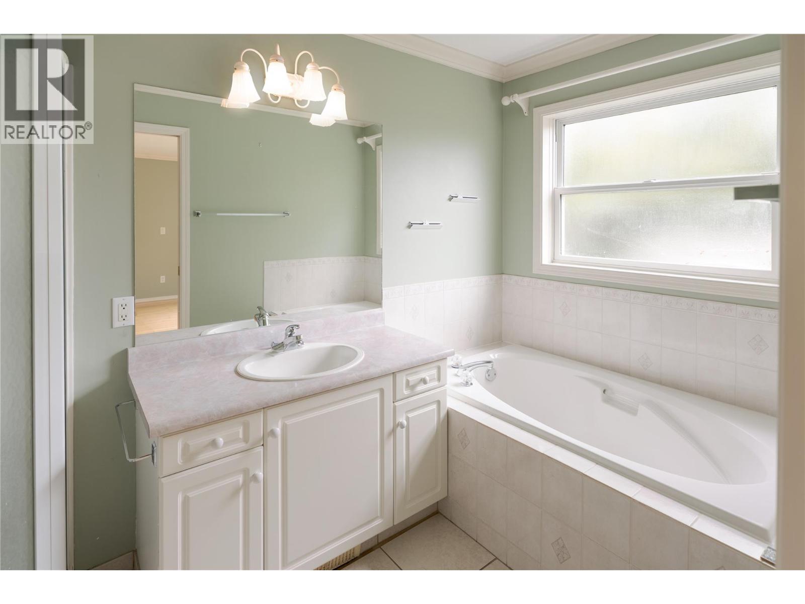 609 TRUSWELL Road Unit# 179, Kelowna