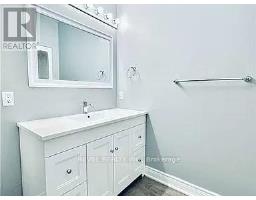 Bedroom 3 - Unit A 528 Lincoln Street, Welland, ON L3B4P2 Photo 6