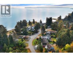 204 Spindrift Rd, Courtenay, BC V9N9S8 Photo 18