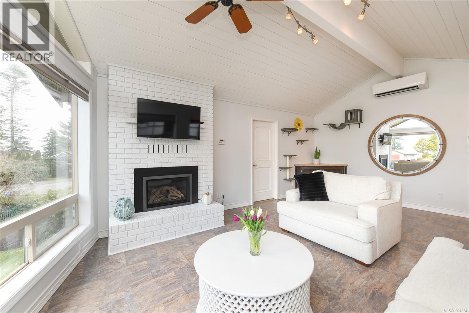 204 Spindrift Rd, Courtenay