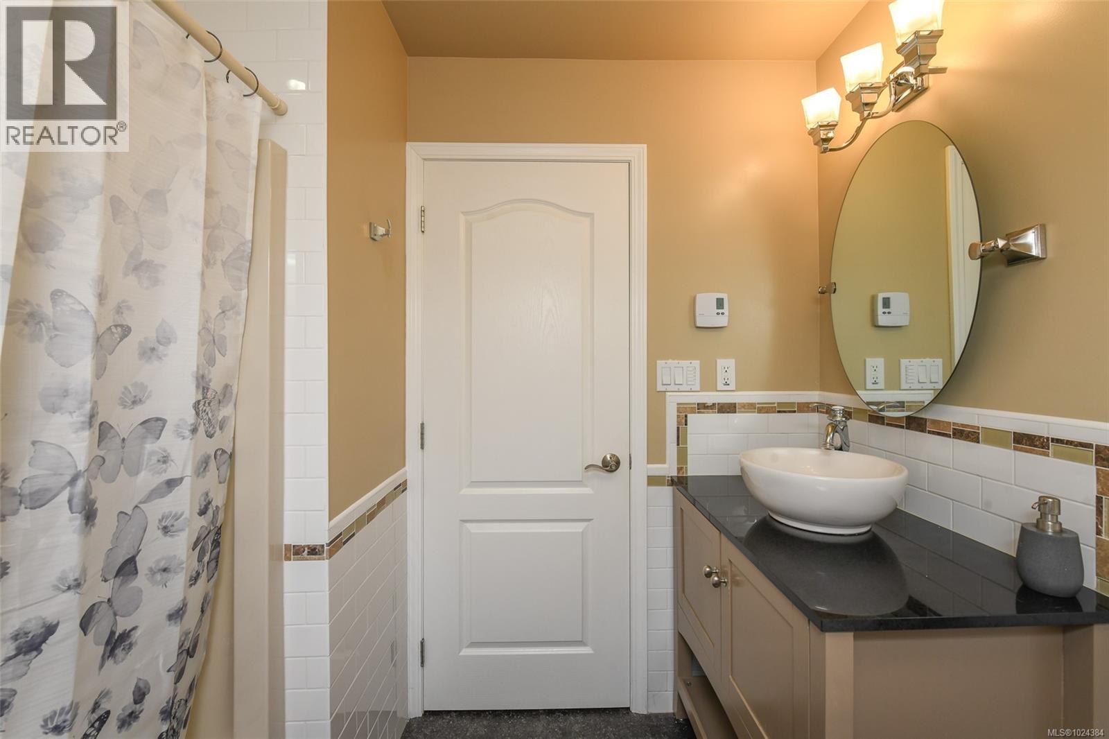 204 Spindrift Rd, Courtenay