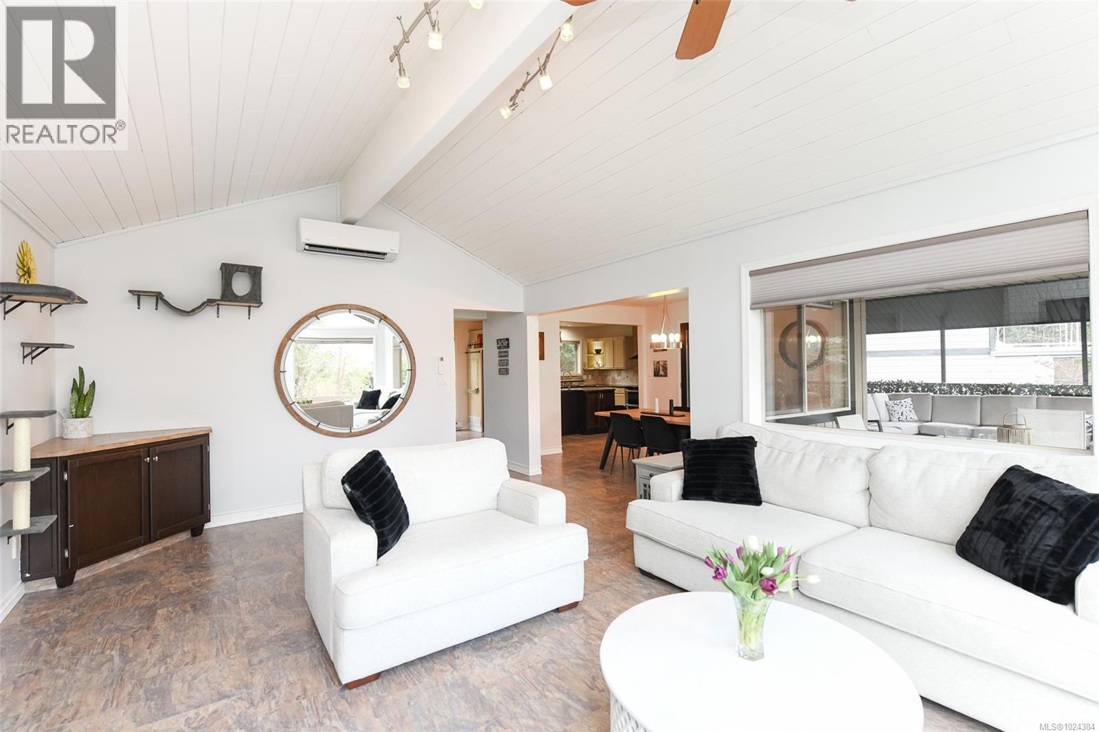 204 Spindrift Rd, Courtenay