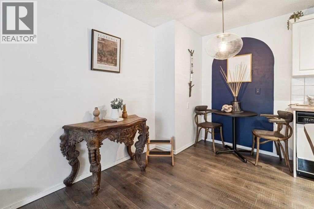 Single Family House for Sale in    Avenue SW Lower Mount Royal Calgary 