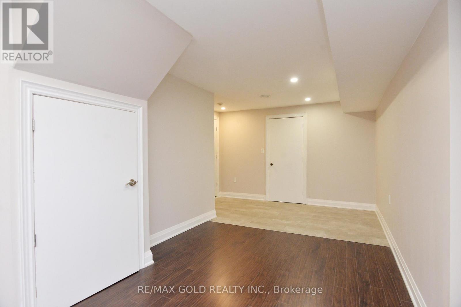 26 MAYBECK DRIVE - 36