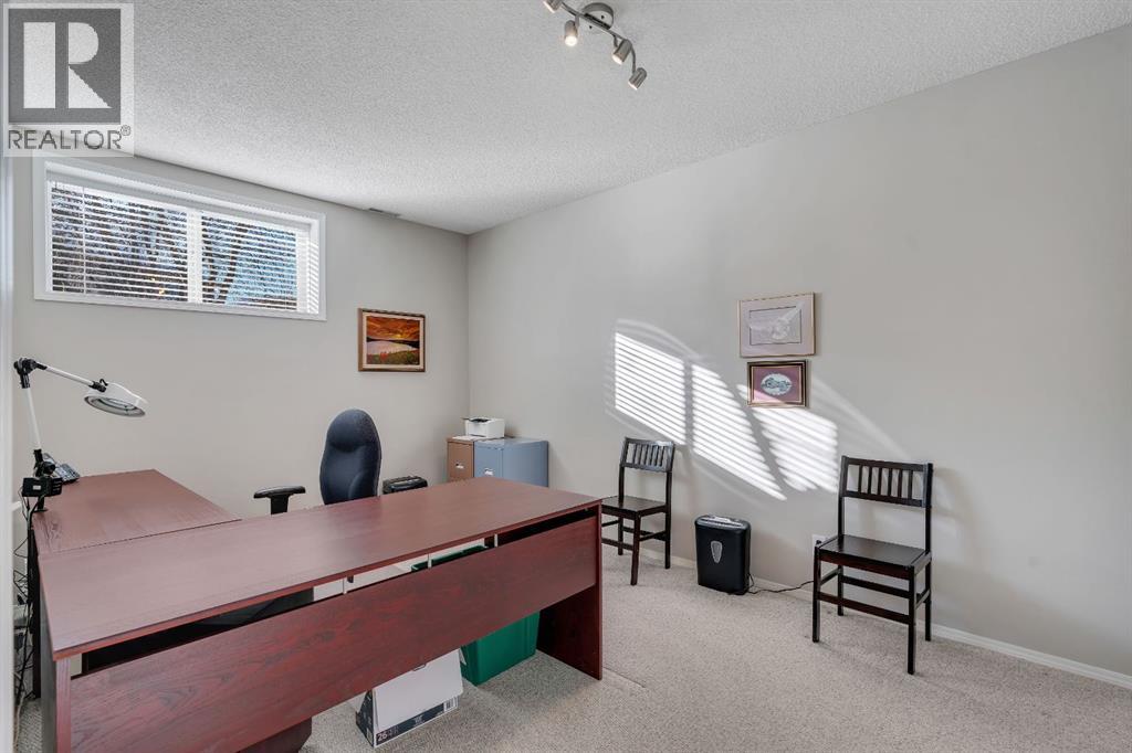 Single Family House Bungalow for Sale in  Mckenzie Lake Place SE McKenzie Lake Calgary 