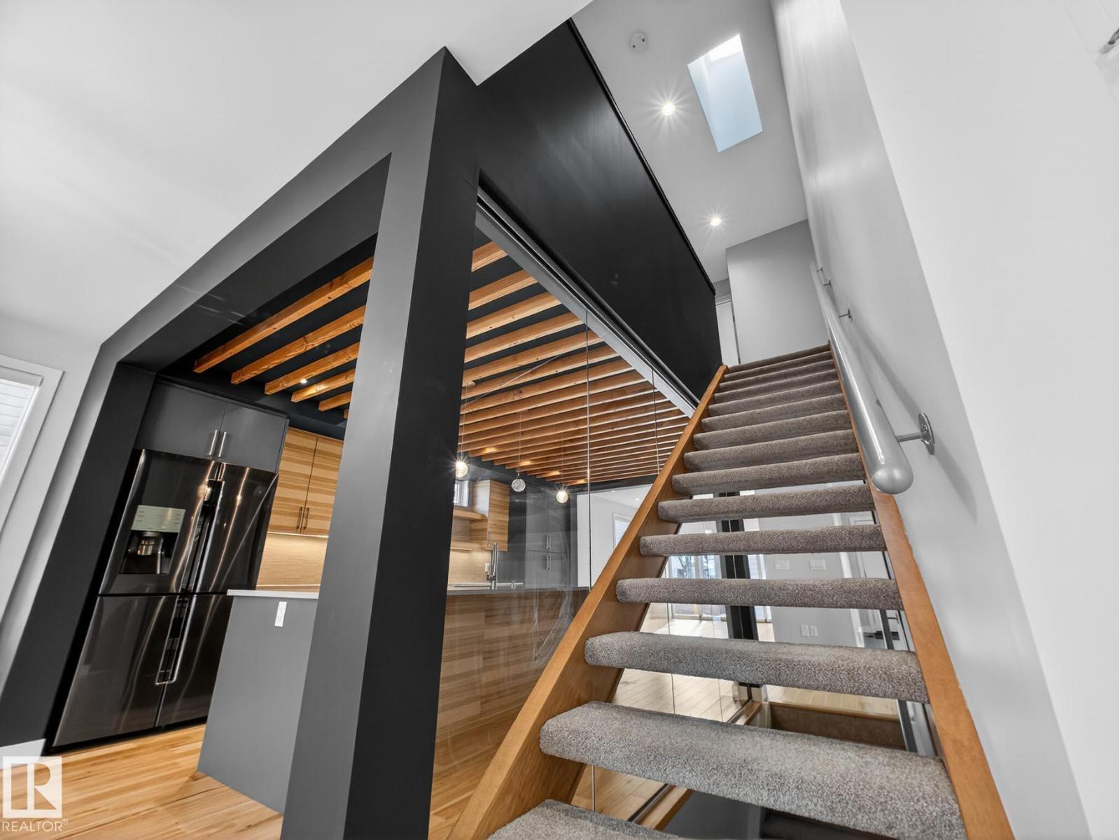 9803 74 AV NW, Edmonton