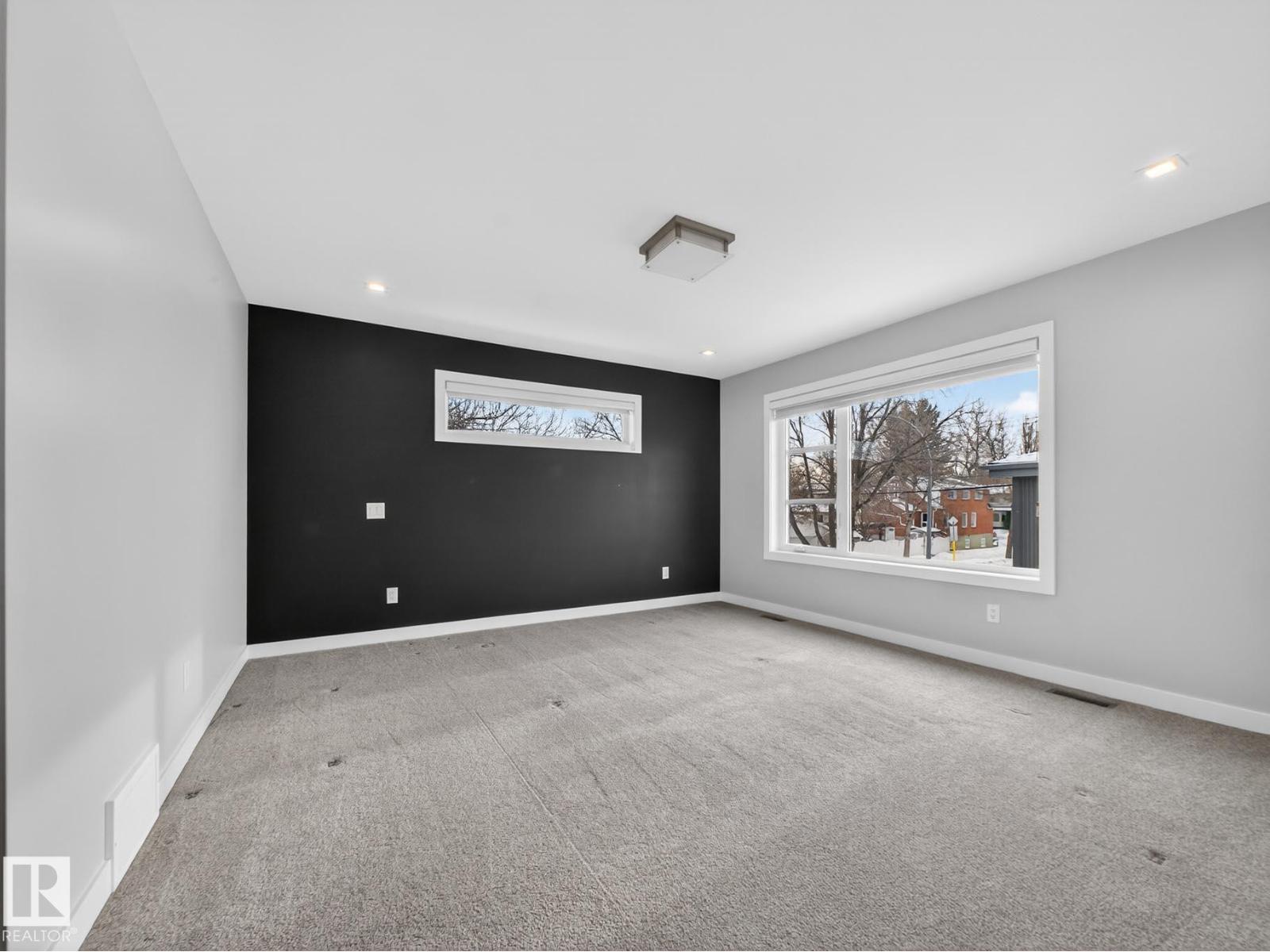 9803 74 AV NW, Edmonton