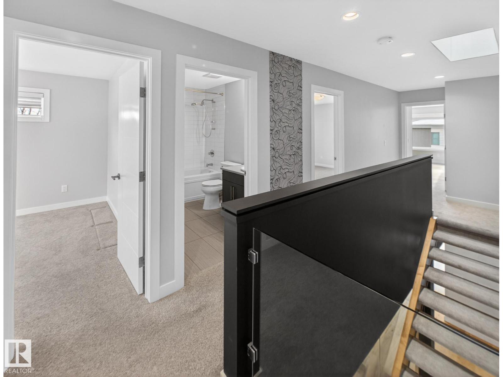 9803 74 AV NW, Edmonton