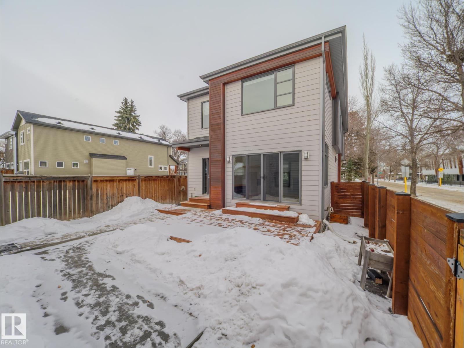 9803 74 AV NW, Edmonton