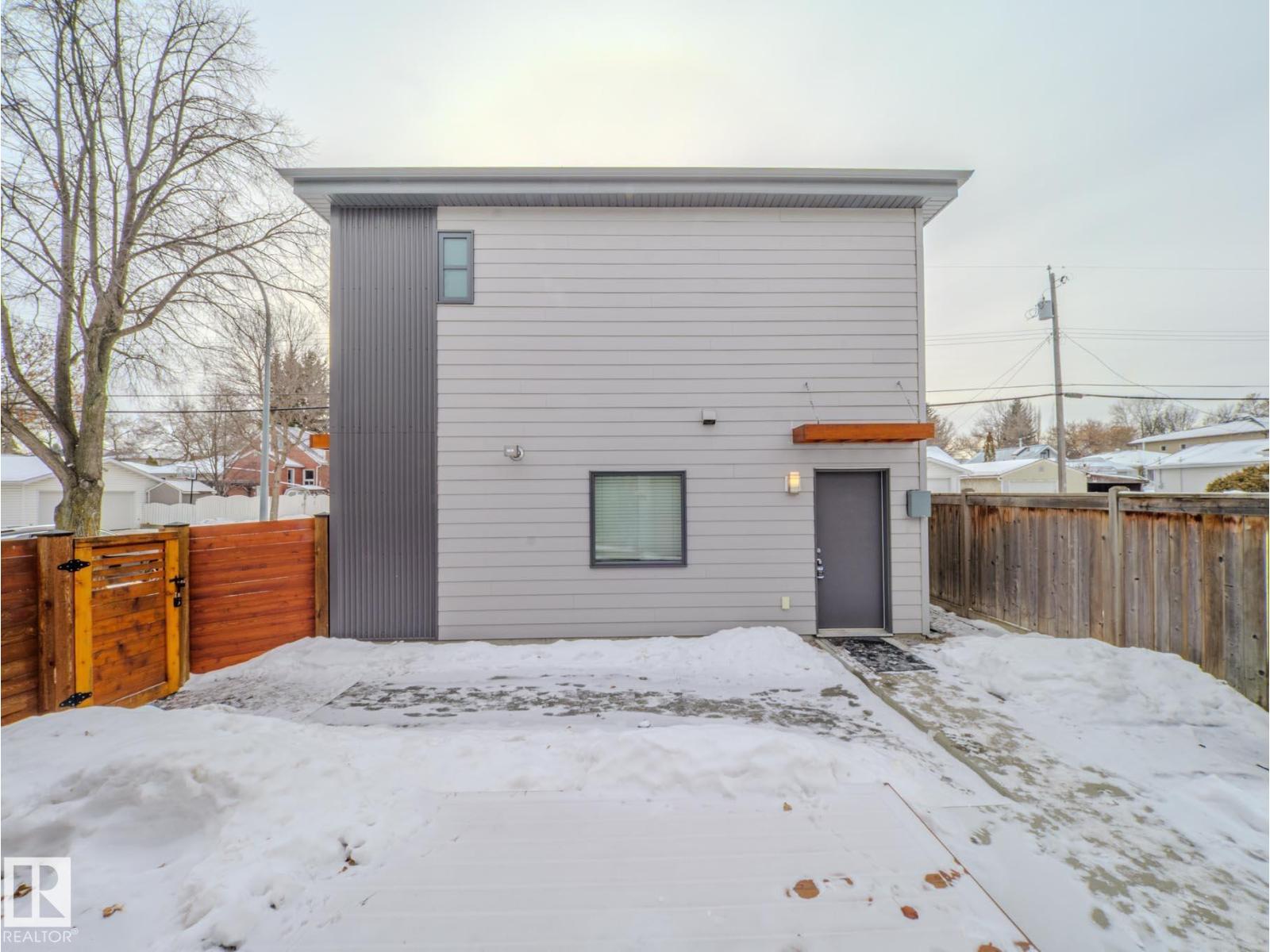 9803 74 AV NW, Edmonton