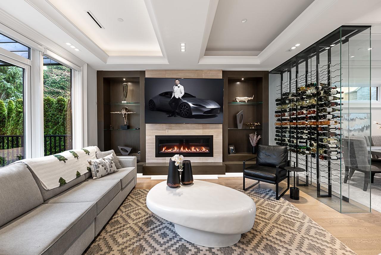 14237 VINE AVENUE, White Rock