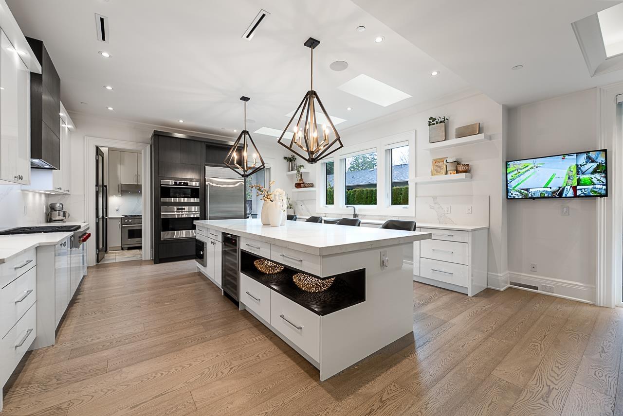 14237 VINE AVENUE, White Rock