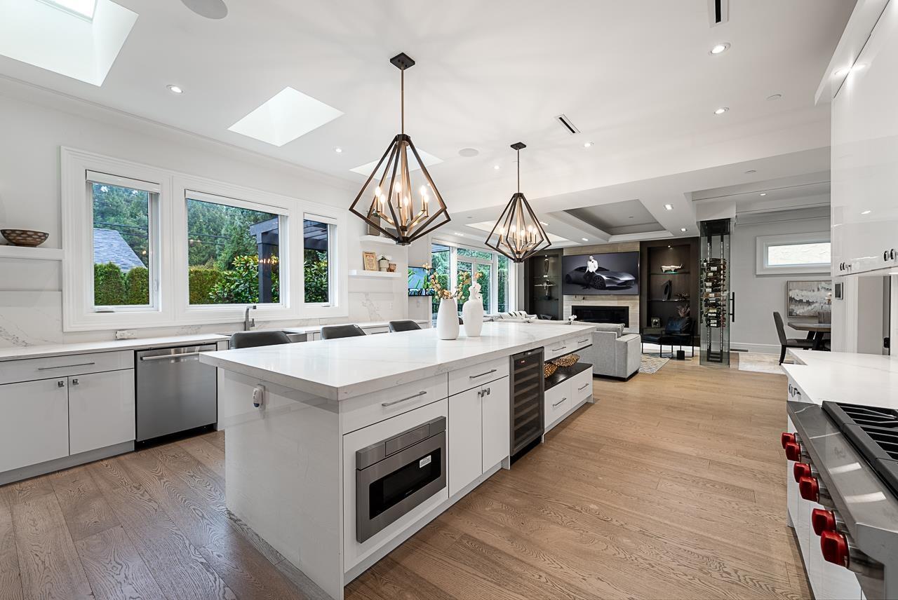 14237 VINE AVENUE, White Rock