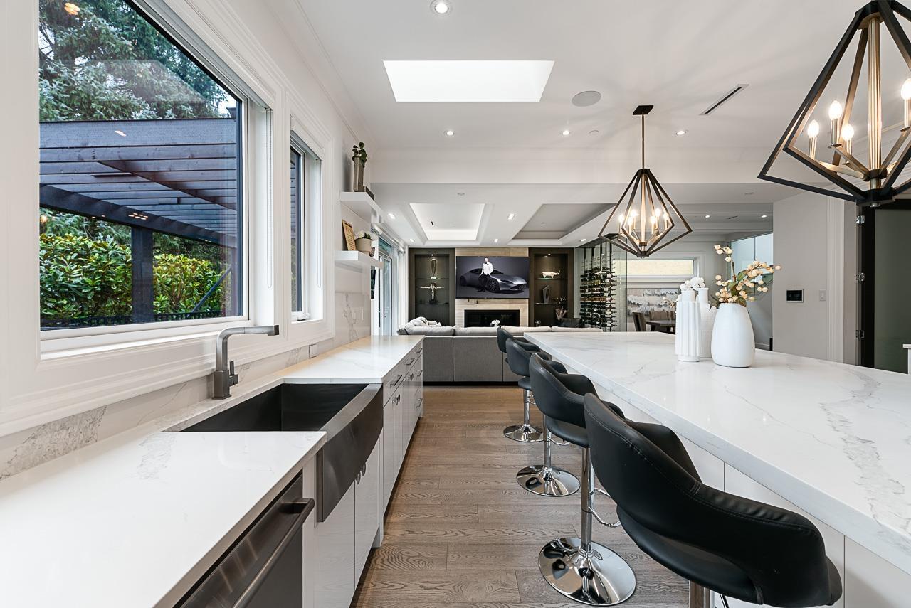 14237 VINE AVENUE, White Rock