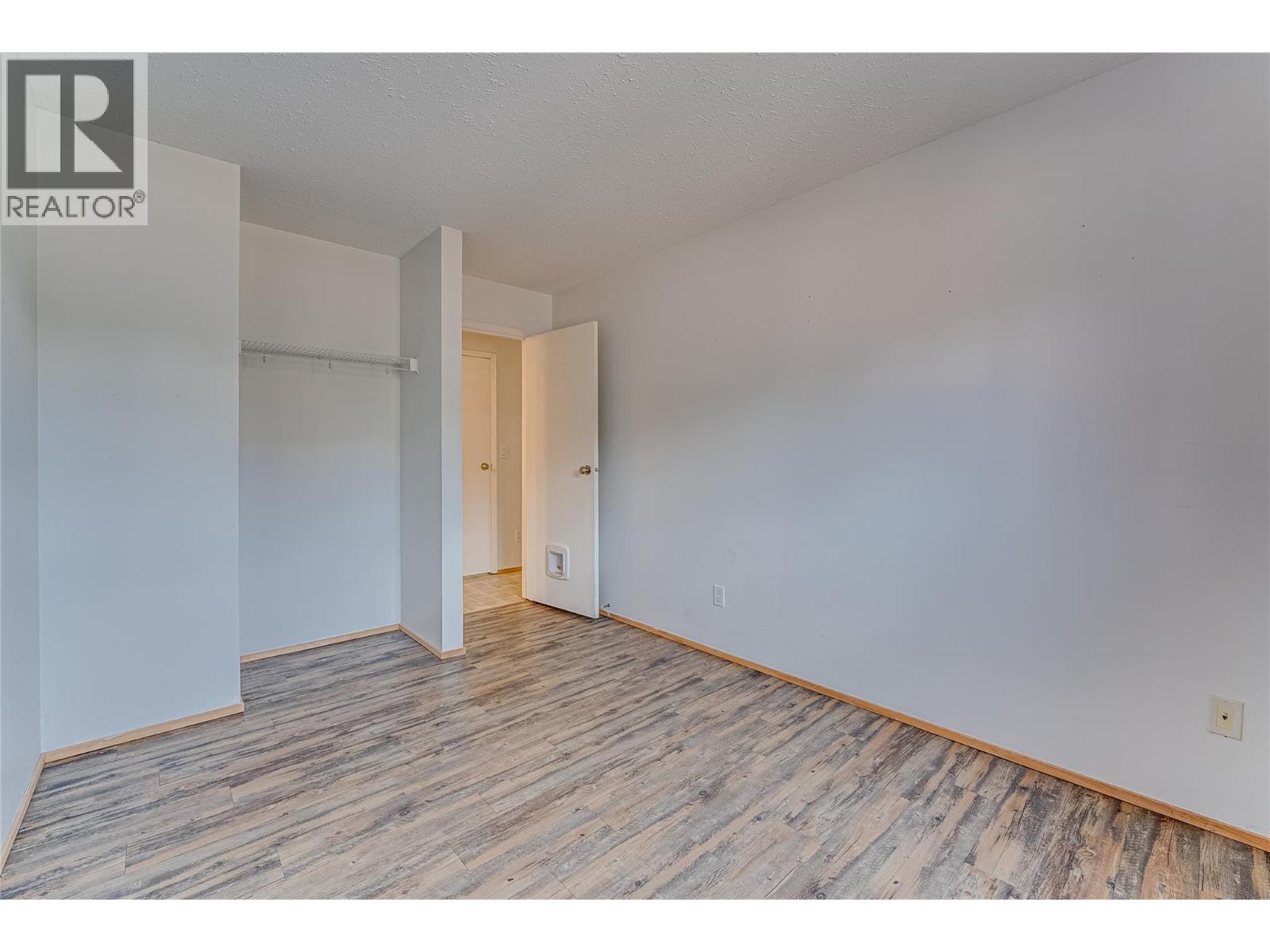 206 409 Main Street, Sicamous