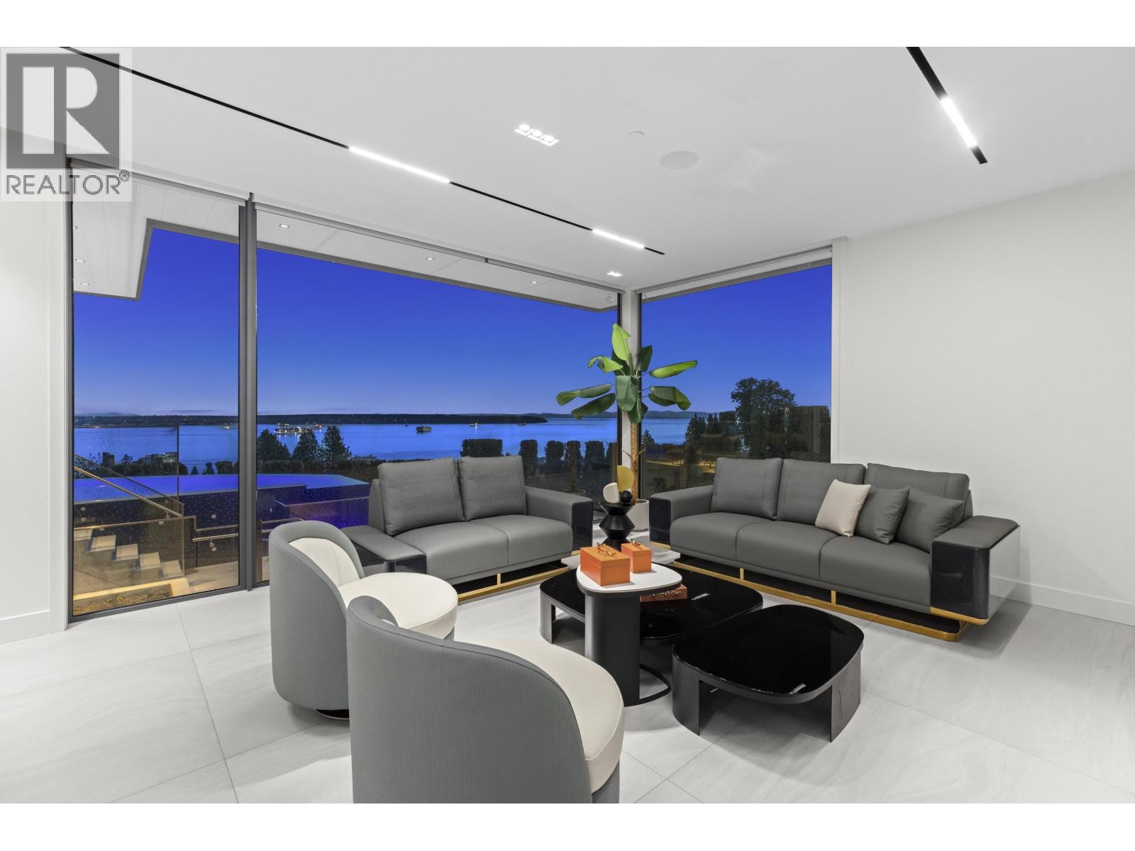 1840 ORCHARD WAY, West Vancouver