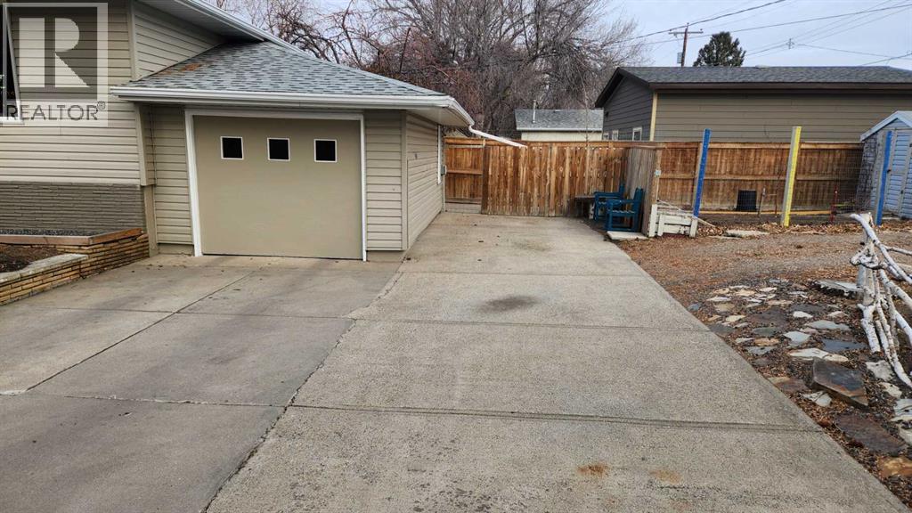 Single Family House Bungalow for Sale in   Avenue S Victoria Park Lethbridge 