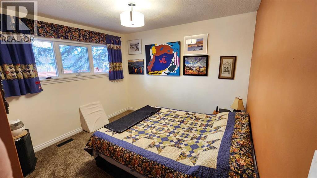 Single Family House Bungalow for Sale in   Avenue S Victoria Park Lethbridge 