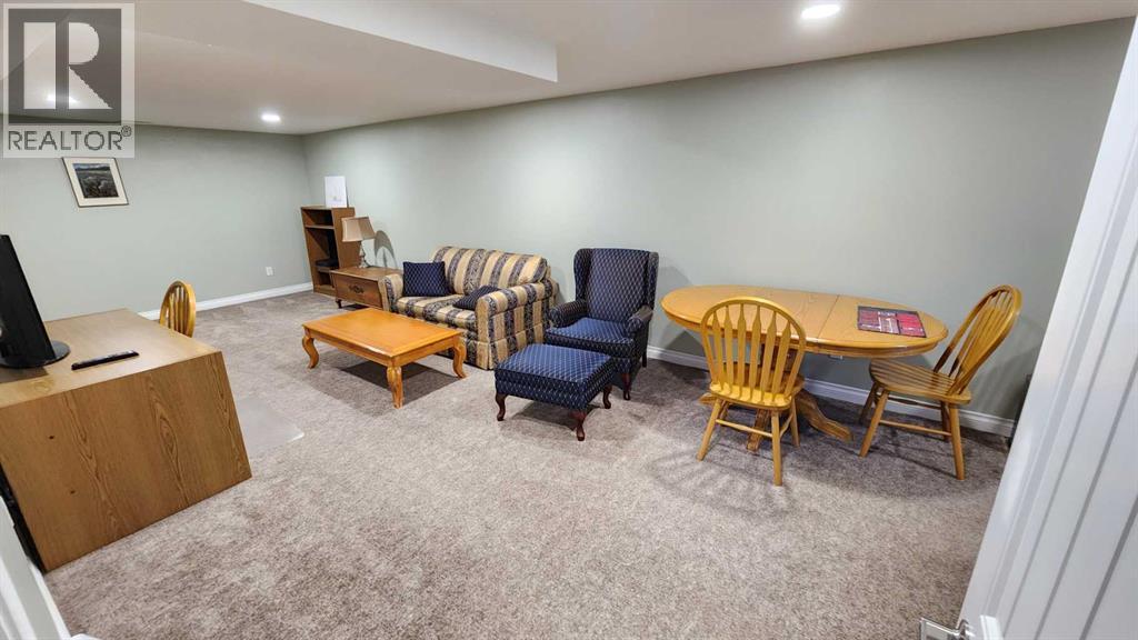 Single Family House Bungalow for Sale in   Avenue S Victoria Park Lethbridge 