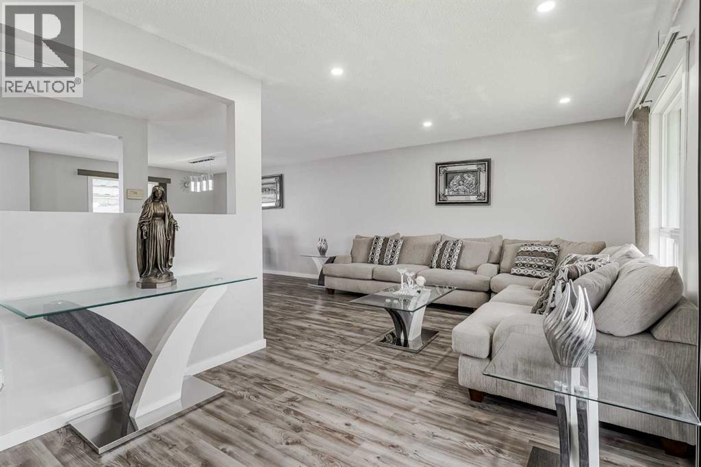 Single Family House Bi-level for Sale in  Marlborough Drive NE Marlborough Calgary 