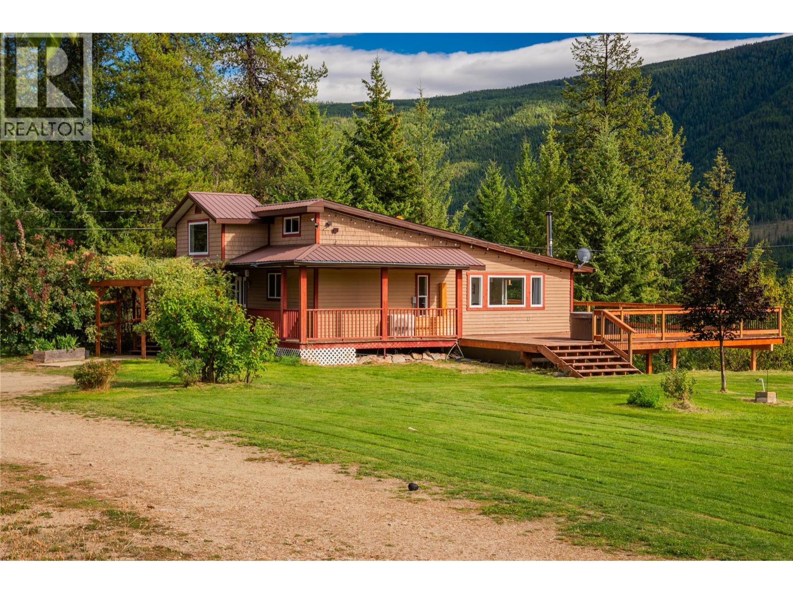 2396 NAULT Road, Castlegar