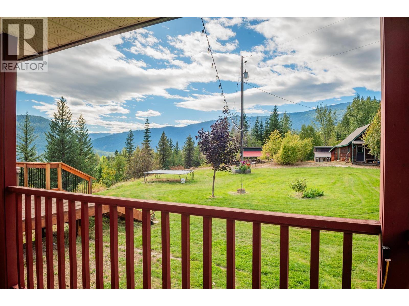 2396 NAULT Road, Castlegar