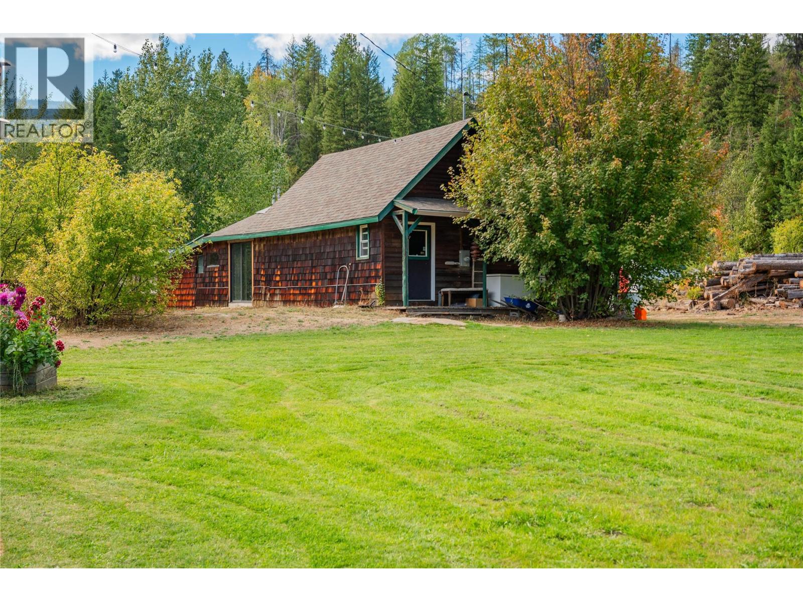 2396 NAULT Road, Castlegar
