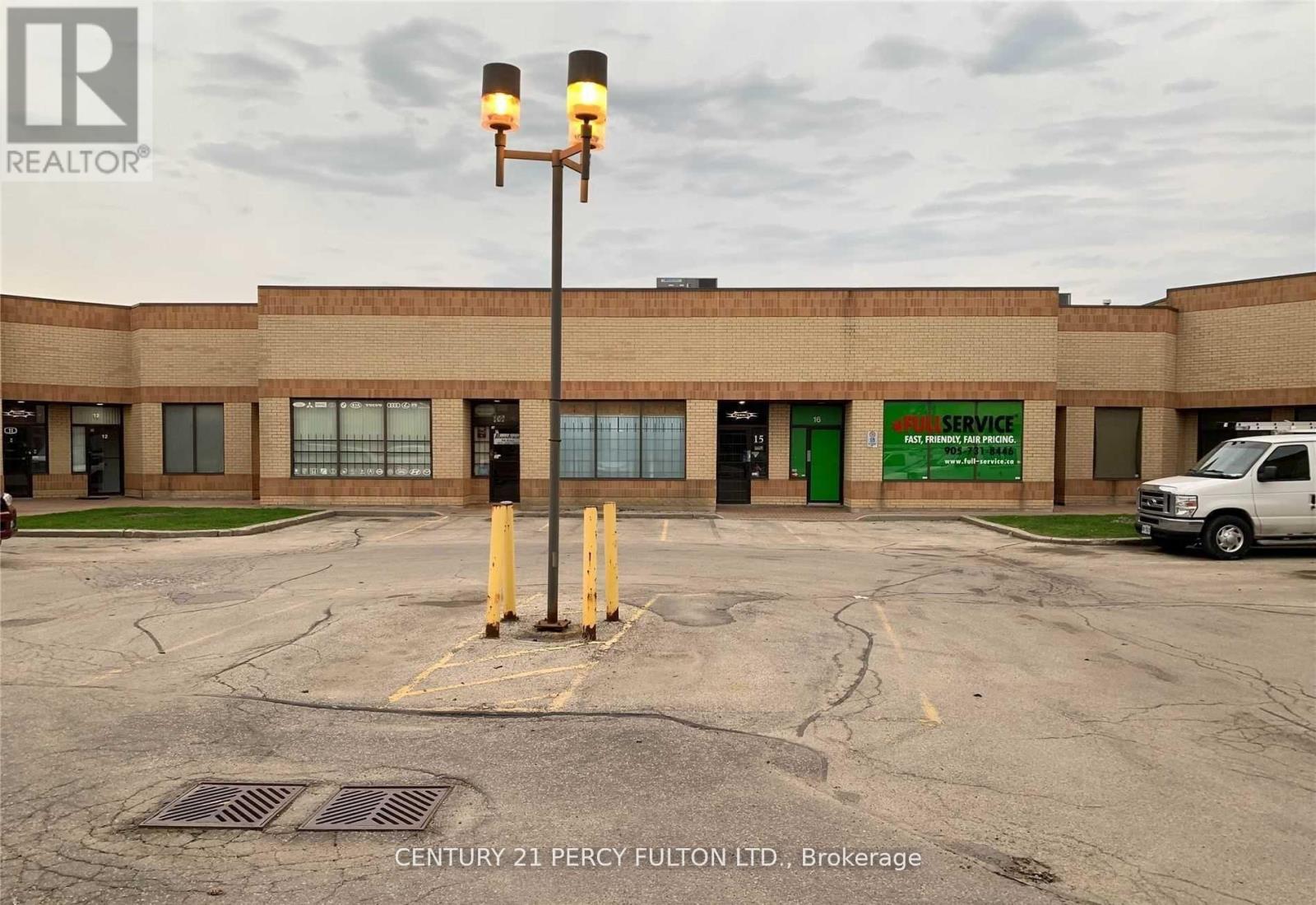 45 casmir Unit 15 photo 2