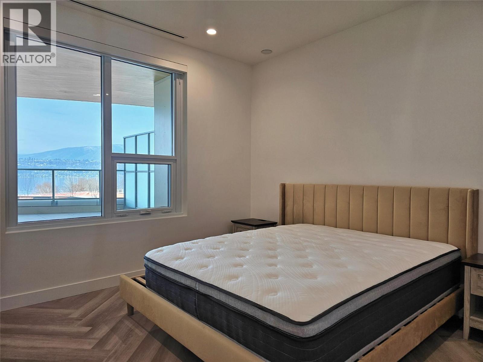 3340 Lakeshore Drive Unit# 514, Kelowna