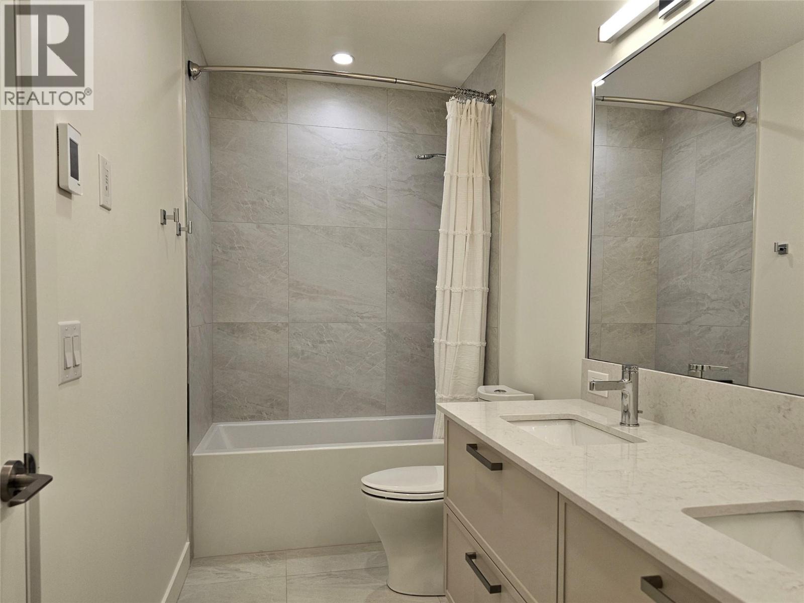 3340 Lakeshore Drive Unit# 514, Kelowna