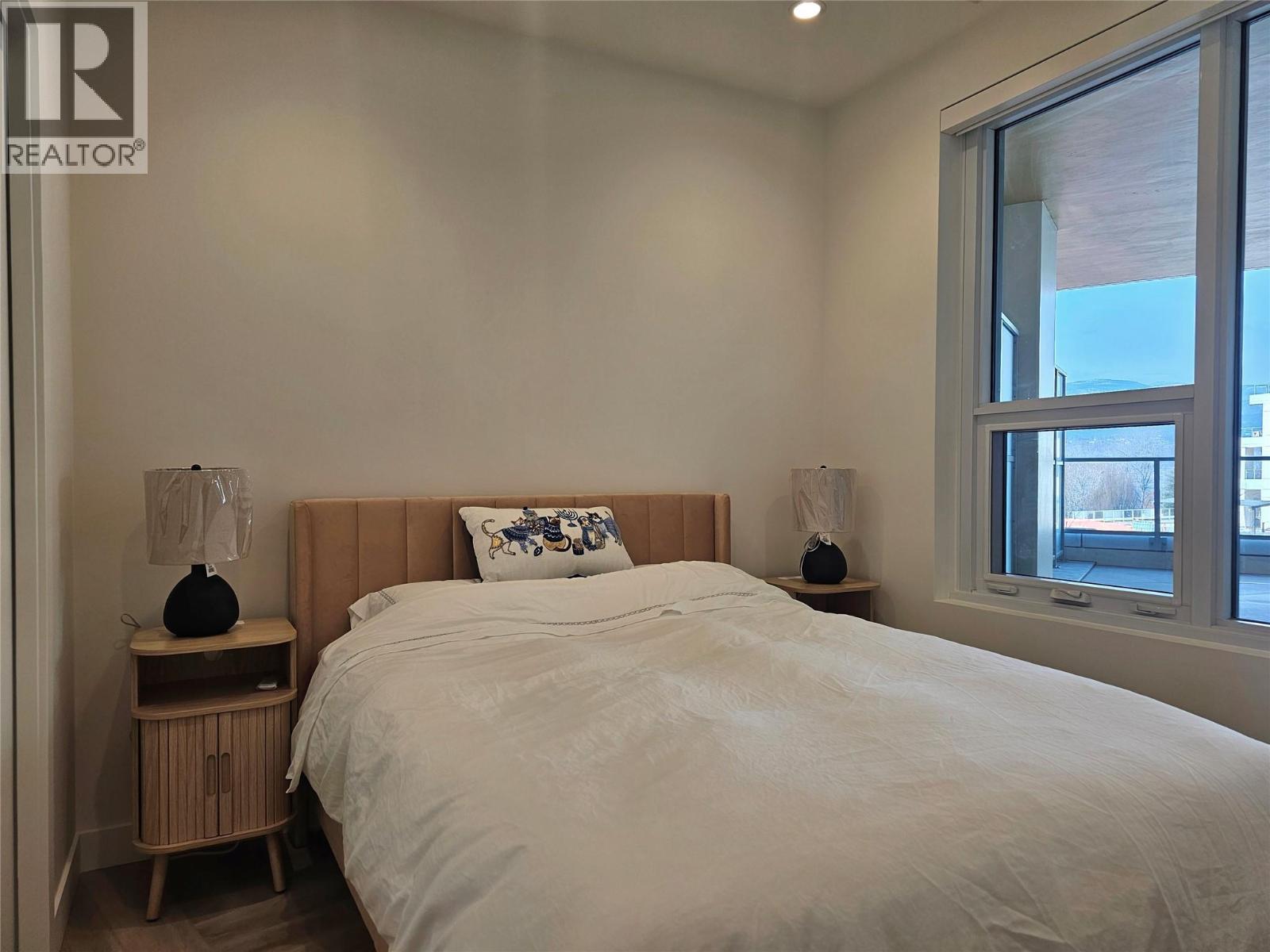 3340 Lakeshore Drive Unit# 514, Kelowna